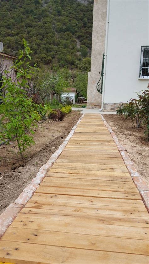 Diy Wood Pallet Garden Walkway Ideas To Consider Sharonsable