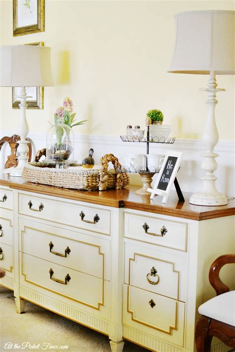 How To Decorate A Dining Room Buffet Table