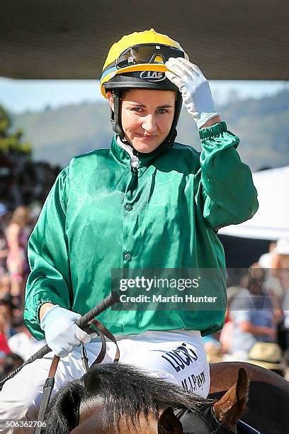 Michelle Payne First Female Jockey To Win The Melbourne Cup Photos And