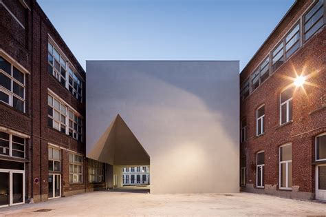 Gallery of Architecture Faculty in Tournai / Aires Mateus - 16