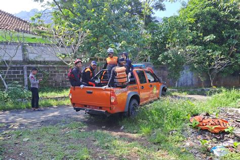 Tim Sar Temukan Jasad Korban Terakhir Tenggelam Di Karangpanganten