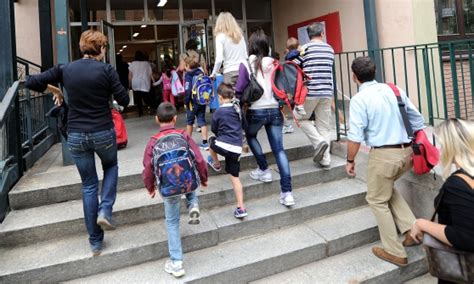 Maestra Avvelena La Minestra Degli Alunni Per Fare Un Dispetto Alla