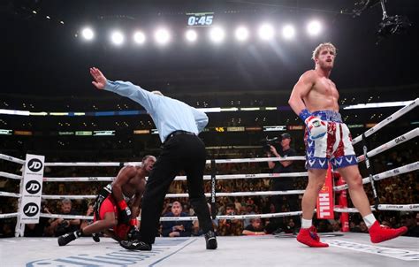 Photos: KSI Beats Logan Paul in Wild Battle of Youtube Stars - Boxing News