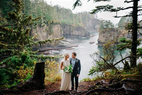 A Coastal Pacific Northwest Elopement — Ryan Flynn Photography