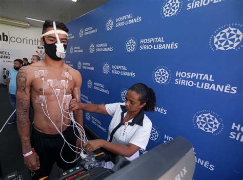 Corinthians e Palmeiras realizam exames para pré temporada de 2024 em