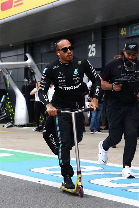 Pingl Par Lewis Hamilton Brasil Sur Gp Silverstone En