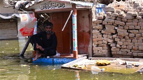 Death Toll From Pakistan Floods Rises To Nearly 1 400