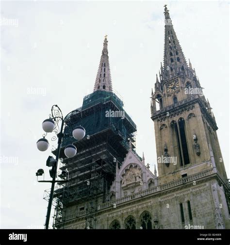 Ancient Towers Hi Res Stock Photography And Images Alamy