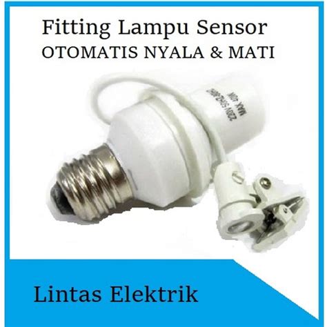 Jual Fitting Lampu Sensor Otomatis Cahaya Siang Malam Lampu Teras Rumah