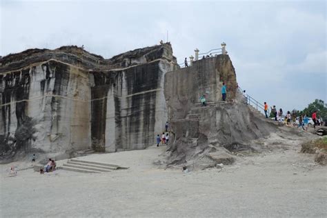 Tebing Breksi Jogja - Dari Penambangan Kapur Hingga Jadi Atraksi Wisata