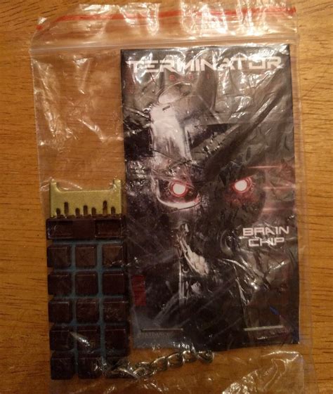 Terminator Genisys Half Scale Endo Skull Brain Chip Loot Crate