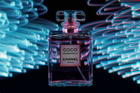 Coco Chanel Perfume Wallpaper