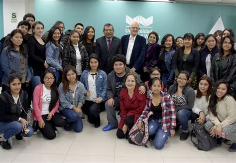 DOCTOR JOSEF CORVELEYN OFRECIÓ MAGISTRAL CONFERENCIA EN LA EAP DE