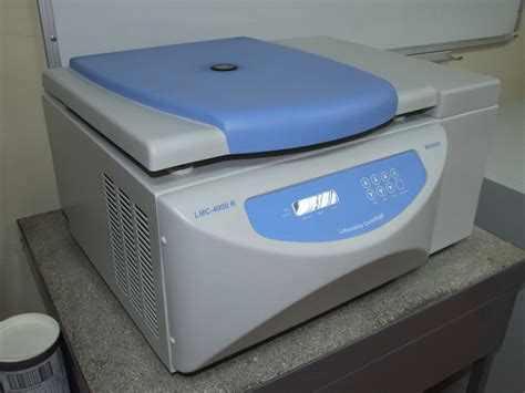 Centrifuge LMC 4200R Biosan UseScience