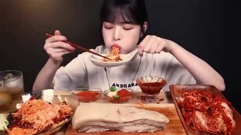 Pork Belly And Kimchi Mukbang Asmr نماشا