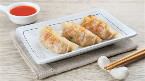 What Makes Korean Mandu Dumplings Unique?