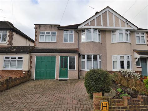 5 Bed Semi Detached House For Sale In Lyndhurst Avenue Whitton