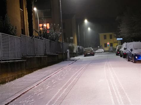 Neve Chimica In Atto In Pianura Padana Immagini E Video Spettacolari