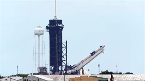 Countdown To Launch Choose Your Live View Of Spacex Falcon 9 Crew