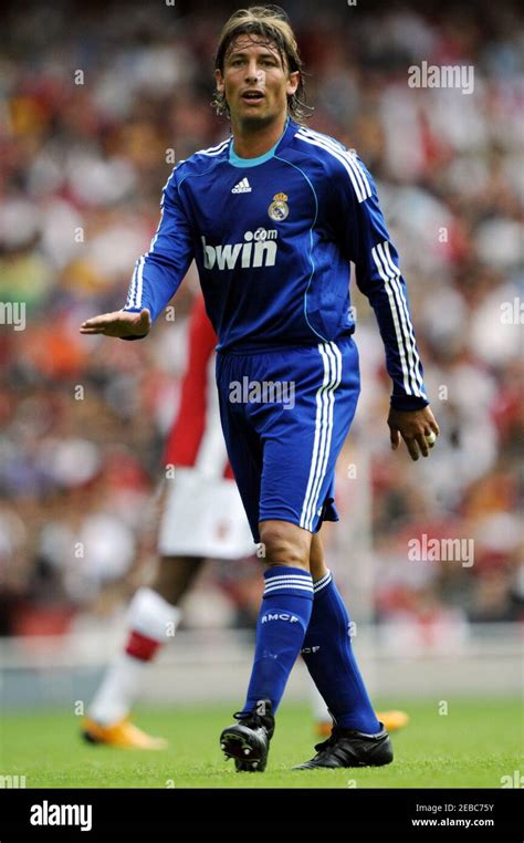 Gabriel heinze real madrid hi-res stock photography and images - Alamy