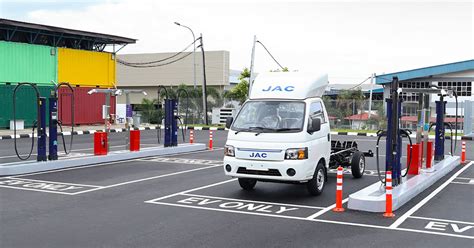 Chargev Akan Buka Hab Pengecas Trak Elektrik Pertama Di Tangkak Juga