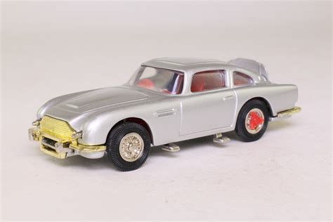 Corgi Classics James Bond S Aston Martin Db Silver