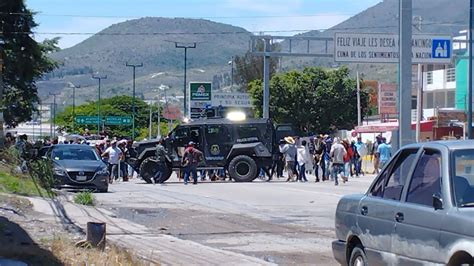 Autopista Del Sol Manifestantes Paralizan Vialidad En Chilpancingo Y