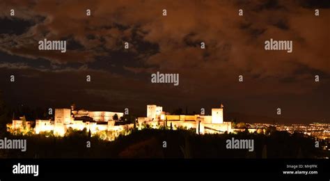 La Alhambra at night Stock Photo - Alamy