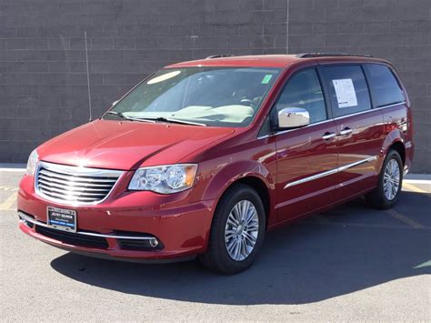 Pre Owned 2016 Chrysler Town Country Touring L FWD Mini Van Passenger