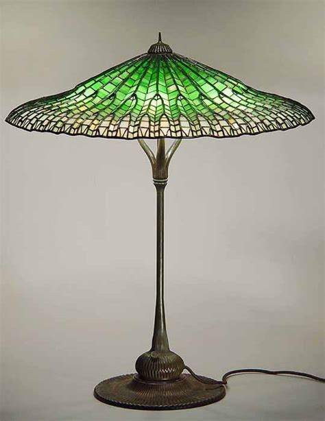 Lotus Leaf Tiffany Lamp 1524