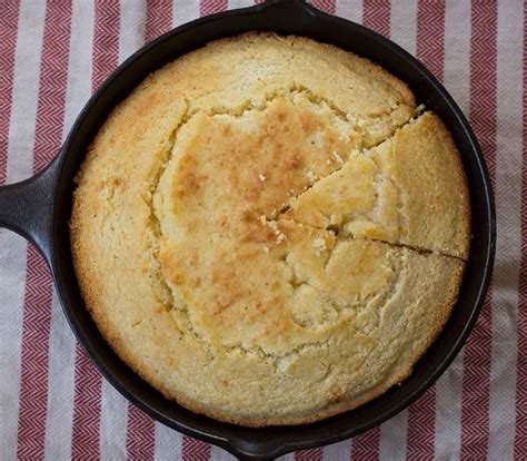 Simple Cast Iron Skillet Cornbread Recipe Cornbread Skillet Cornbread Recipes