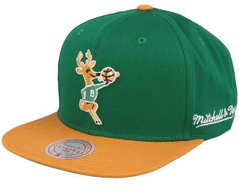 Milwaukee Bucks Back In Action Green Snapback - Mitchell & Ness Cap ...