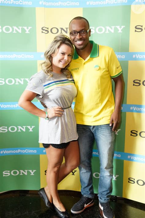 Foto Thiaguinho E Fernanda Souza Se Preparam Para Torcer Pelo Brasil