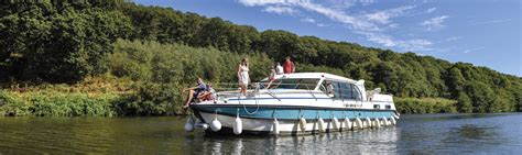 Croisière fluviale en aller retour au départ de Grez Neuville en