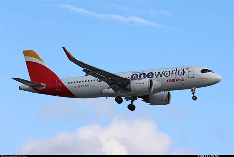 Iberia Airbus A320 EC NFZ Photo 91035 Airfleets Aviation