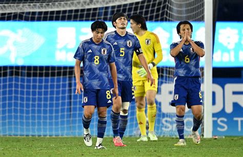 ＜杭州アジア大会男子サッカー決勝 U22日本―u24韓国＞後半、逆転ゴールを許し落胆するu22日本代表イレブン（ロイター） ― スポニチ