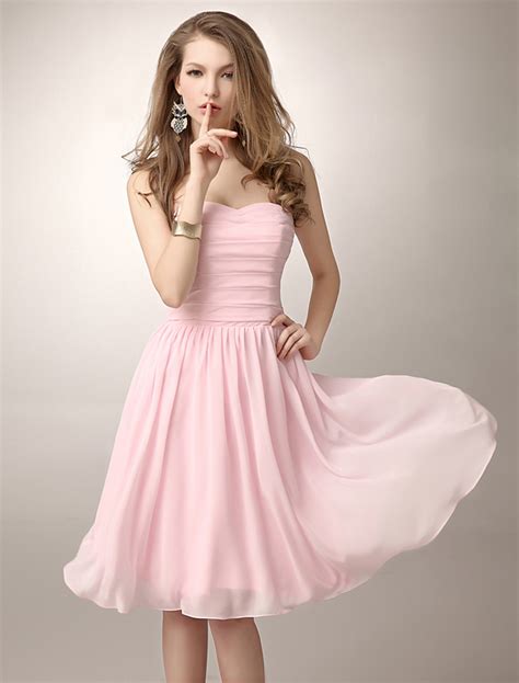 Blush Pink Knee Length Ruched Chiffon Bridesmaid Dress With Elegant A Line Sweetheart Neck