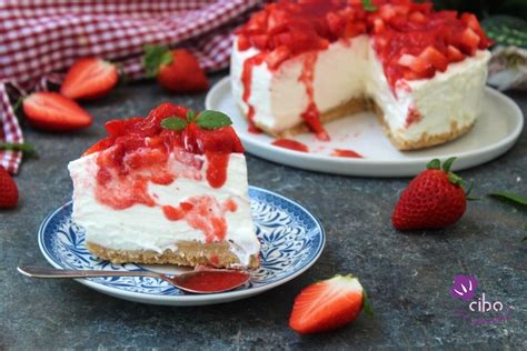 Torta Fredda Allo Yogurt E Fragole Veloce E Senza Cottura Cibo Che