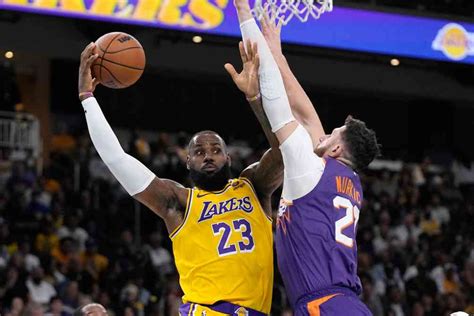 Lebron James Encabeza La Lista De Los Jugadores De Nba Mejor Pagados En