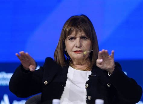 Bullrich le respondió a Milei tras tratarla de montonera tirabombas