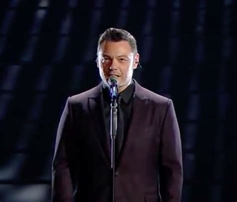 Tiziano Ferro Canta Mia Martini A Sanremo Loredana Bert