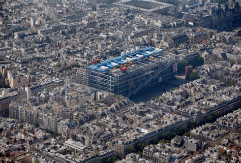 Paris Architectural Masterpiece Center Pompidou By Renzo Piano And