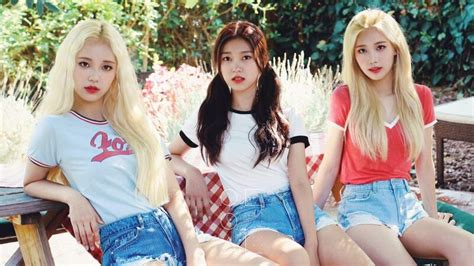 LOONA Unit Odd Eye Circle Achieves Impressive Results On ITunes Charts