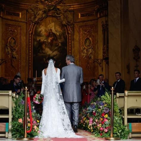 Marta L Pez Lamo En Su Entrada A Su Boda Con Kiko Matamoros Boda De