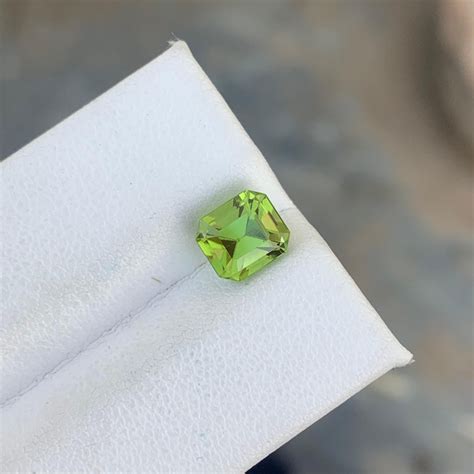 Carat Natural Loose Apple Green Peridot Gemstone For Ring Jewelry