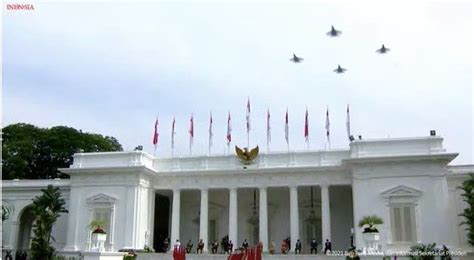 7 Potret Manuver Keren Jet Tempur Di HUT Ke 76 TNI