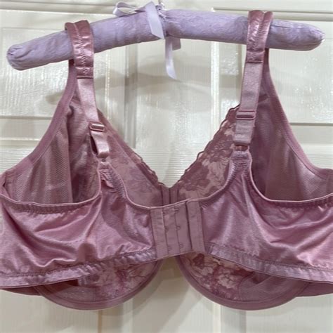 Breezies Intimates And Sleepwear Nwt Breezies Lace Underwire Bra Set