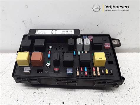 Fuse Box Opel Astra H SW 1 8 16V 13206747 HELLA