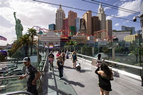 Stopping Standing On Las Vegas Strip Pedestrian Bridges Banned Rvegas