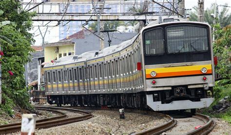 Krl Seri Eks Jalur Nambu Rangkaian Naha H Dan H Diuji Coba